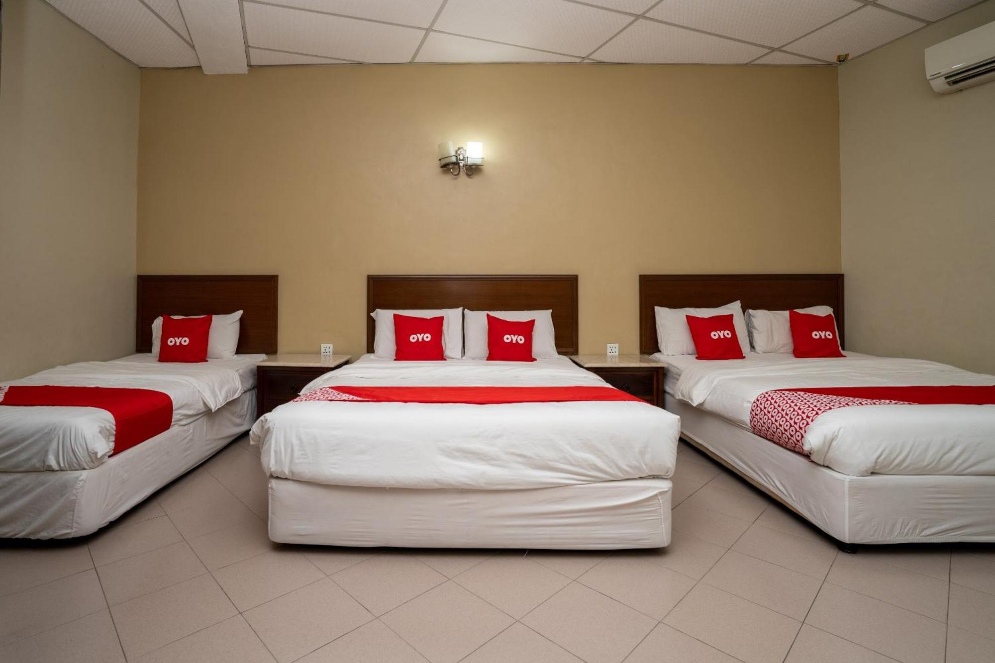 De Clinique Hotel Kampong Pasir Bogak Εξωτερικό φωτογραφία