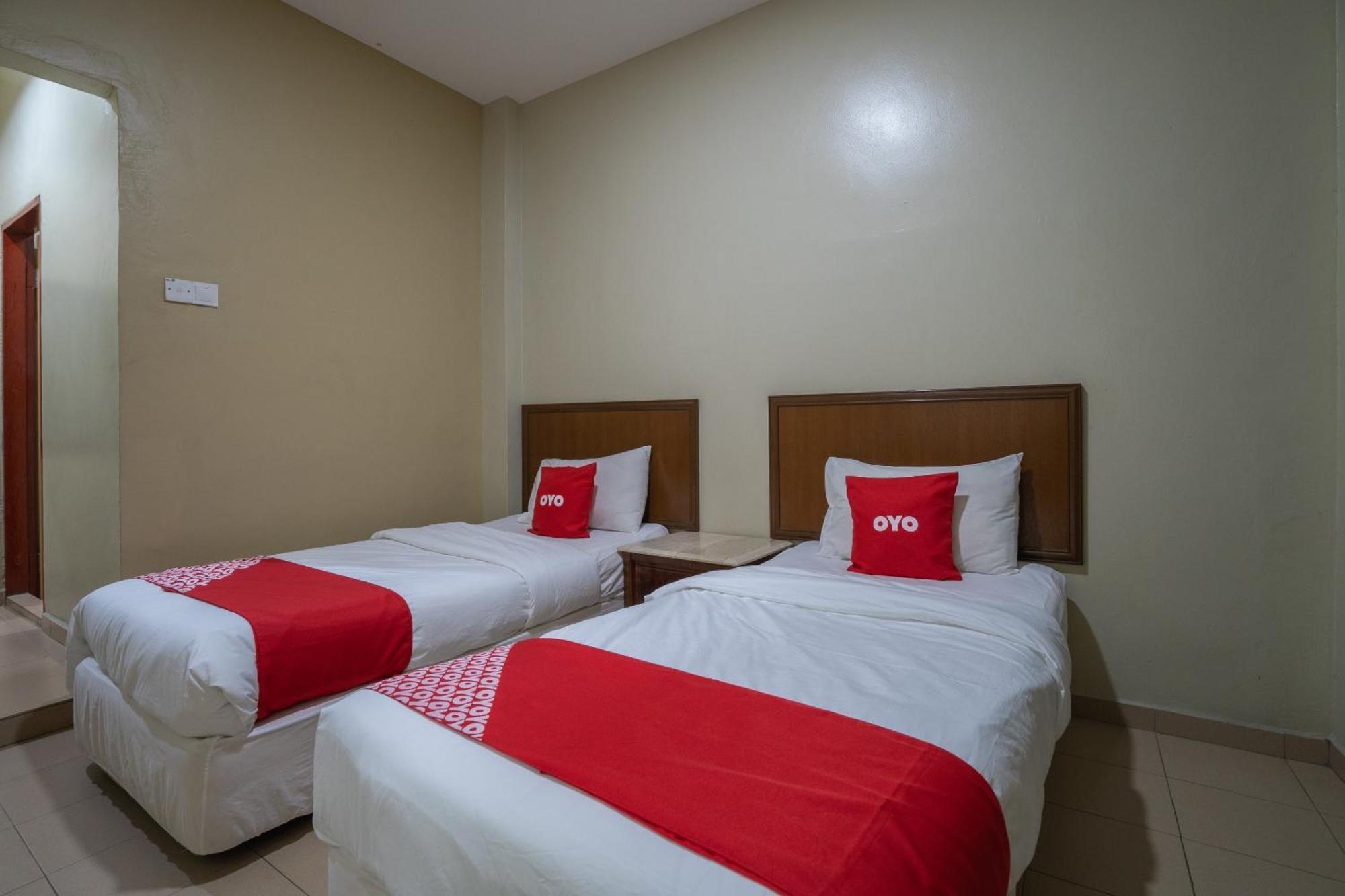 De Clinique Hotel Kampong Pasir Bogak Εξωτερικό φωτογραφία