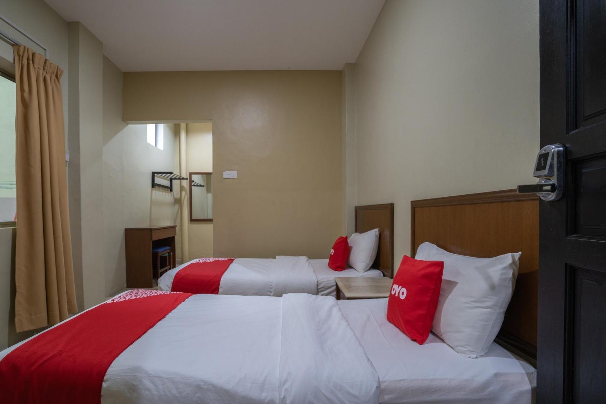 De Clinique Hotel Kampong Pasir Bogak Εξωτερικό φωτογραφία