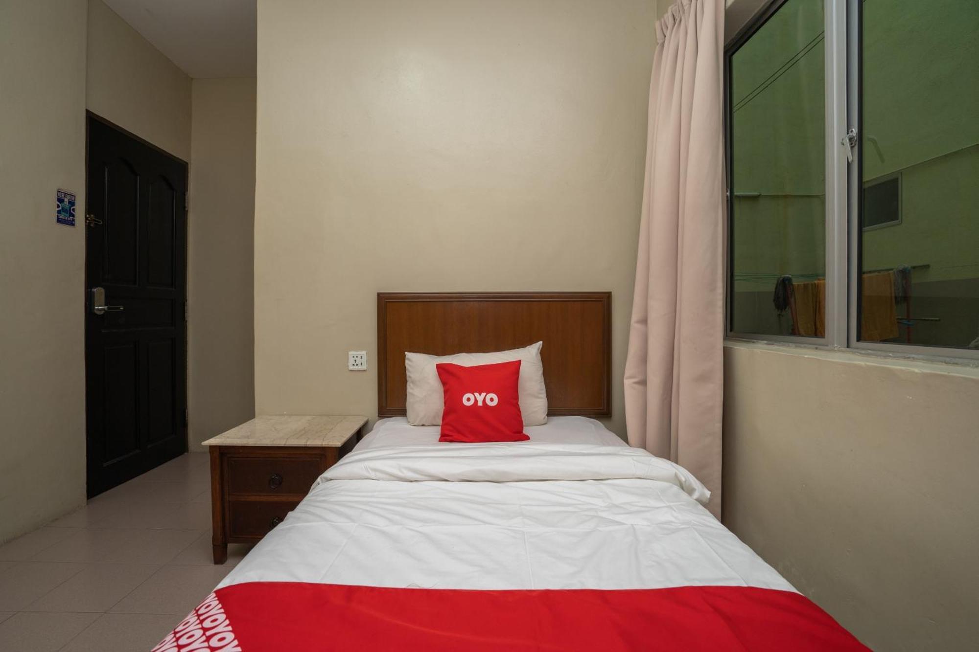 De Clinique Hotel Kampong Pasir Bogak Εξωτερικό φωτογραφία