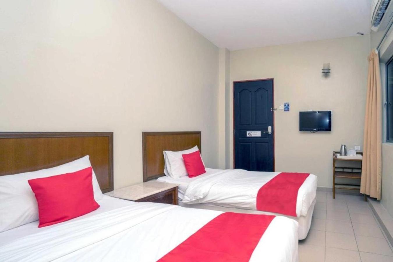 De Clinique Hotel Kampong Pasir Bogak Εξωτερικό φωτογραφία